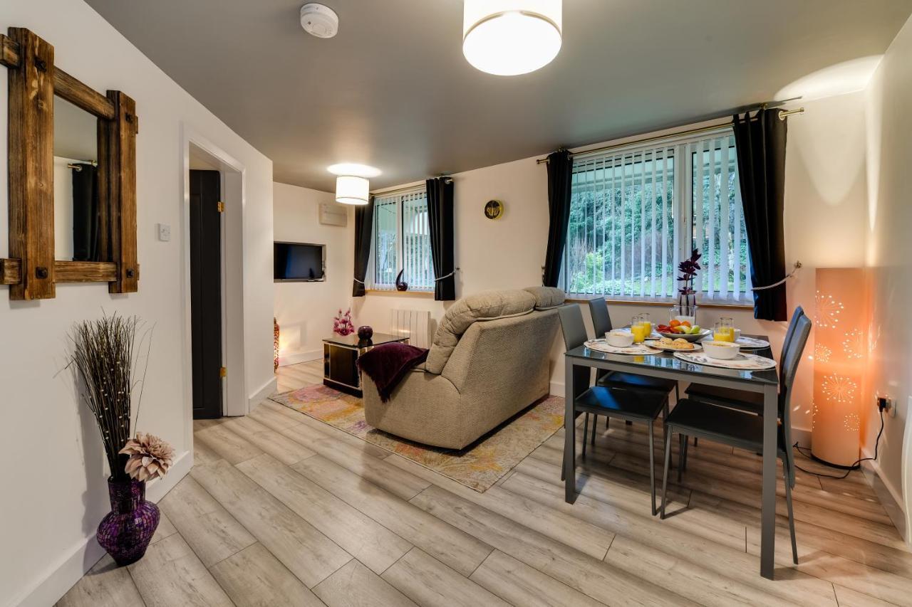1 Bedroom Swinley Apartment L Free Parking L Wigan Royal Infirmary L Haigh Hall L Central Location Exterior foto